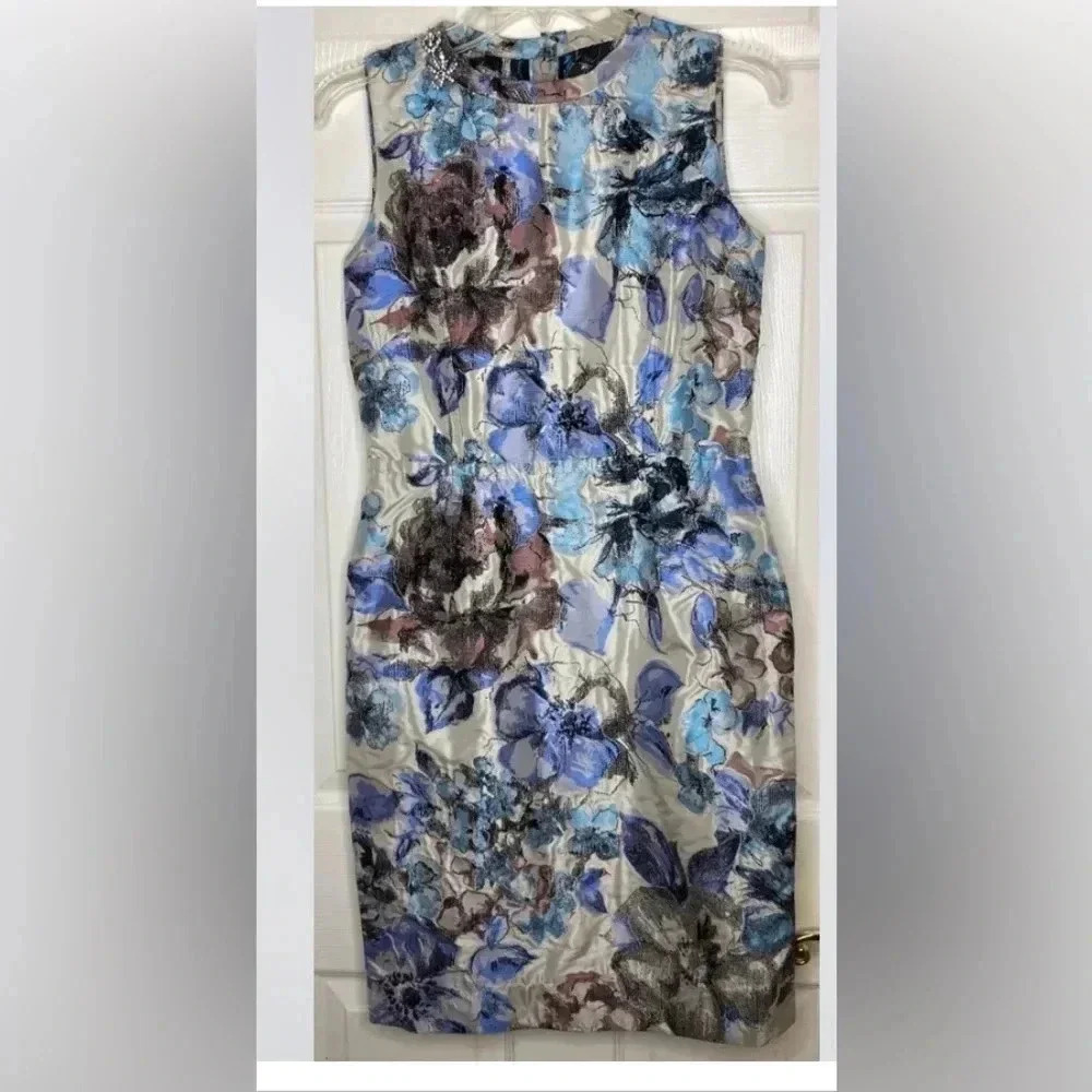 Woman VERA WANG silver Blue Floral Brocade Silk? Sleeveless Sheath Dress Sz 6